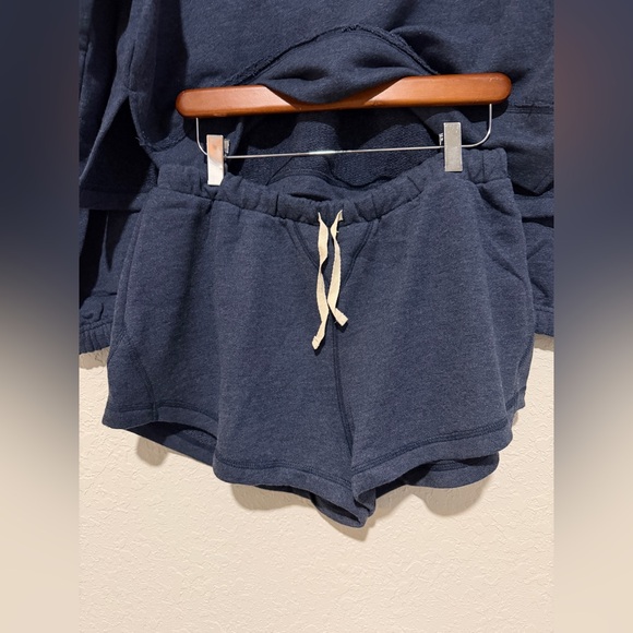 New! Navy Blue Terry Crop Sweatshirt & Drawstring Shorts Set Size M NWOT - Picture 3 of 8
